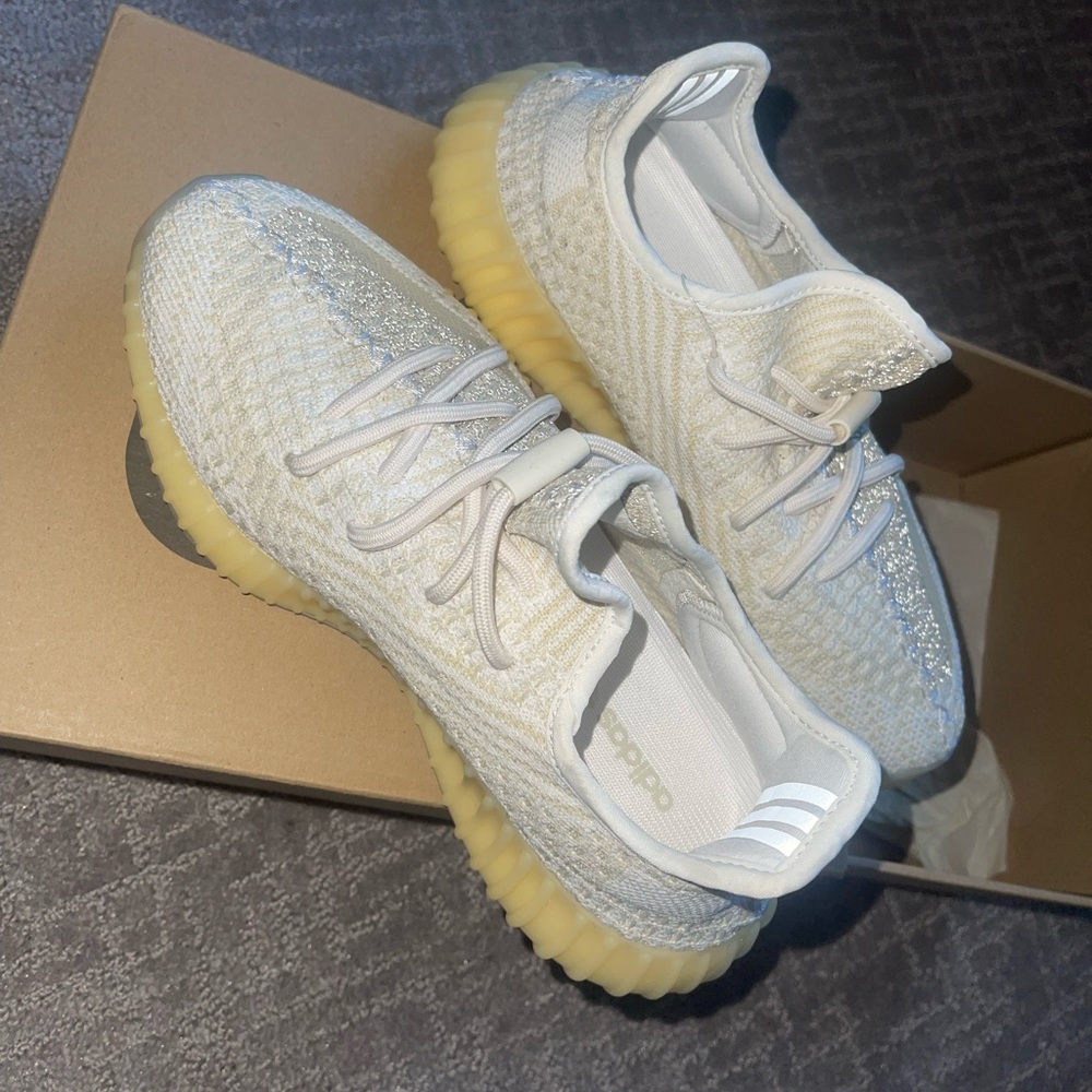 Abez Yeezy Sneakers